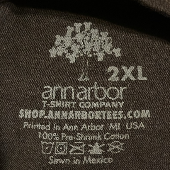 Mens T shirt Hallowed be thy Gain NWOT - Picture 4 of 4